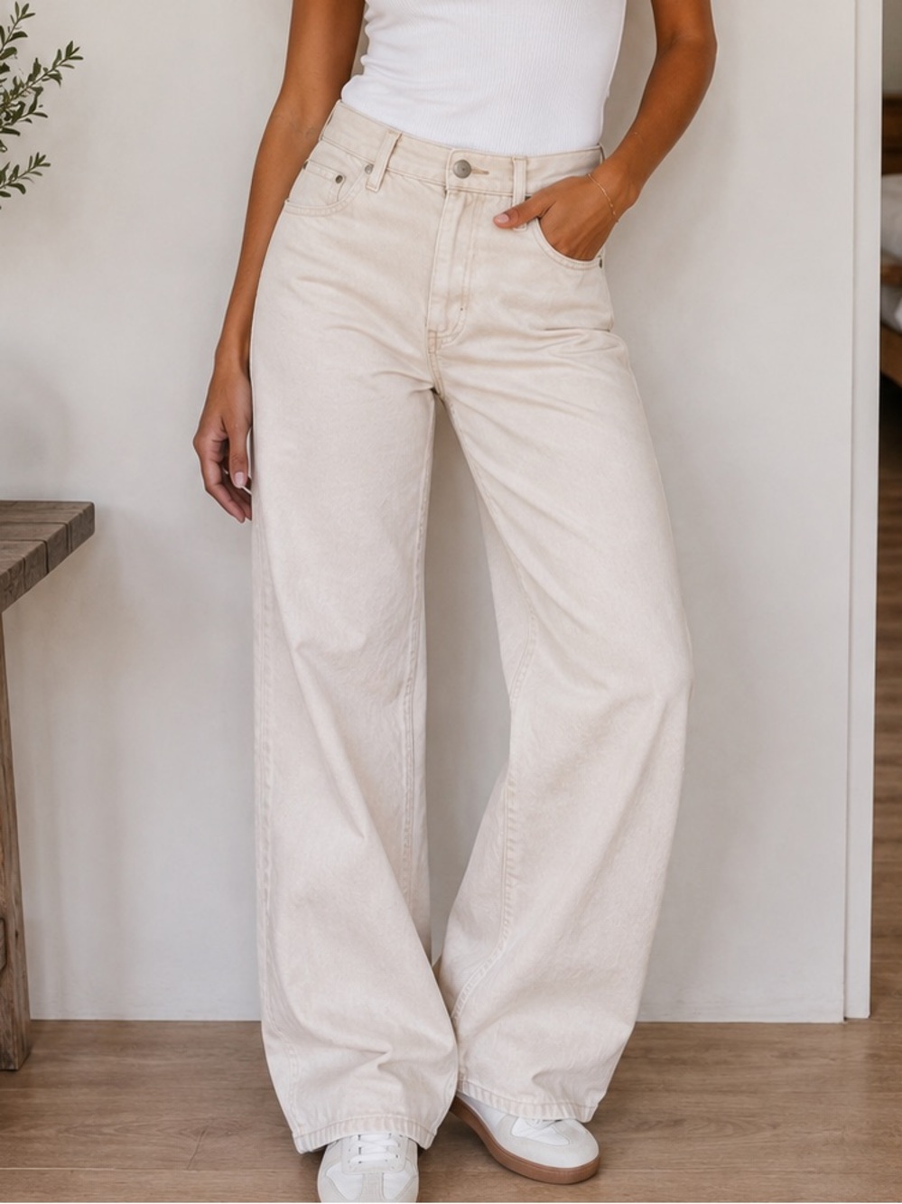 Denim Forum The Farrah Hi-Rise Wide Leg Jeans Size 26 Cream Ecru